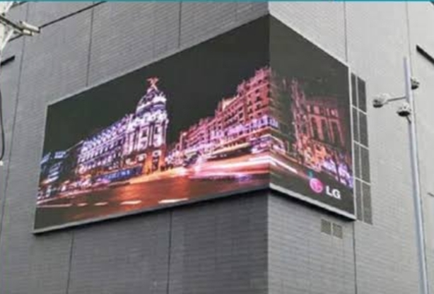 Digital OOH